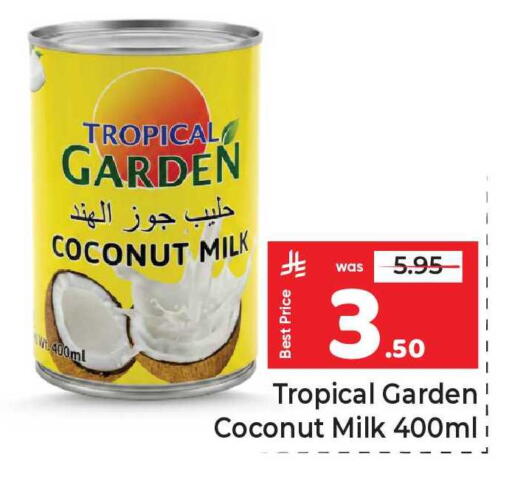 Coconut available at Makkah Hypermarket in KSA, Saudi Arabia, Saudi - Riyadh