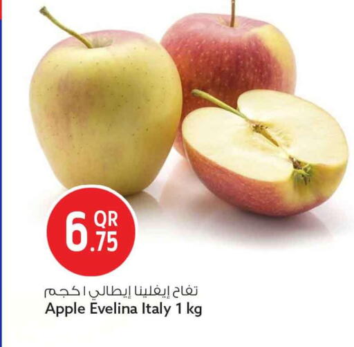 Apple from Italy available at سفاري هايبر ماركت in قطر - الضعاين