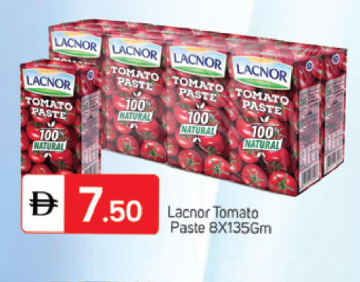 Tomato available at سوق طلال in الإمارات العربية المتحدة , الامارات - الشارقة / عجمان
