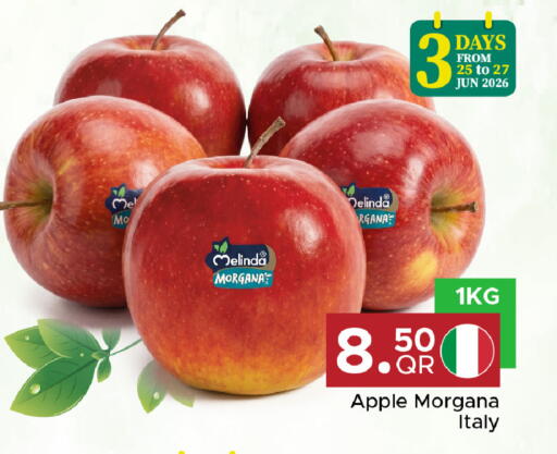 Apple from Italy available at مركز التموين العائلي in قطر - الشحانية