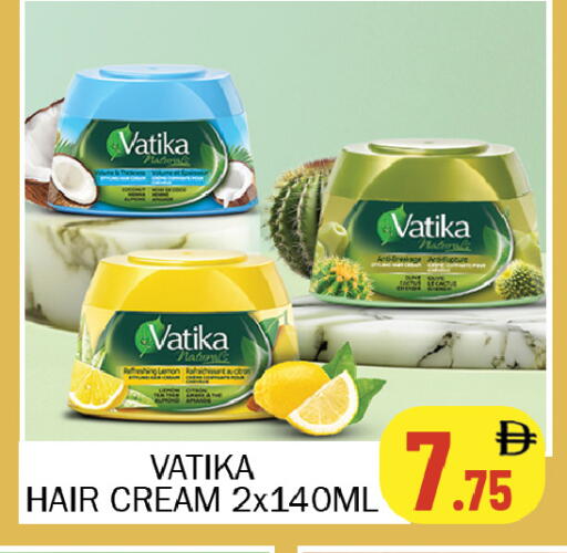 Lemon available at سوق المبارك هايبرماركت in الإمارات العربية المتحدة , الامارات - الشارقة / عجمان
