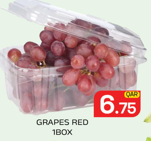 Grapes available at مجلس هايبرماركت in قطر - الدوحة