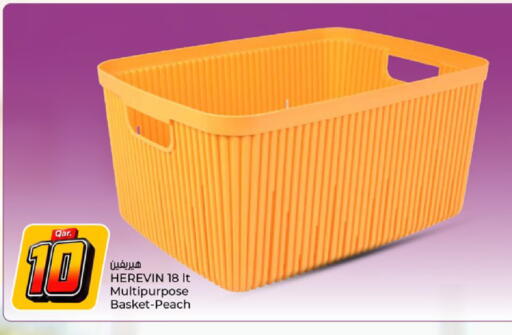 Peach available at Paris Hypermarket in Qatar - Umm Salal
