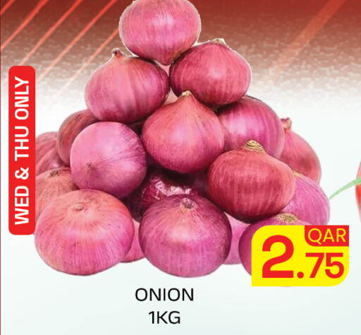 Onion available at Majlis Hypermarket in Qatar - Doha