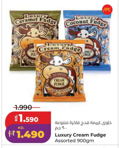 Coconut available at Lulu Hypermarket  in Kuwait - Jahra Governorate