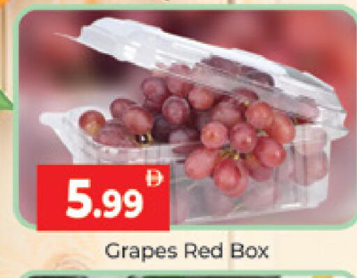 Grapes available at المدينة in الإمارات العربية المتحدة , الامارات - دبي
