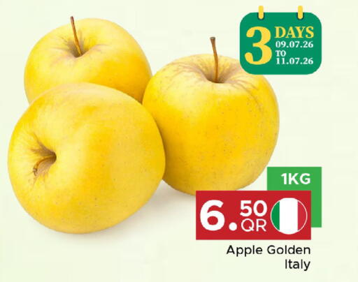 Apple from Italy available at مركز التموين العائلي in قطر - الضعاين