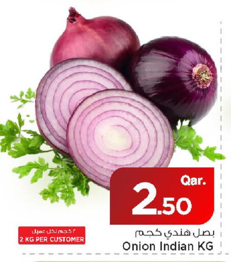 Onion from India available at مارك & سيف in قطر - الشحانية