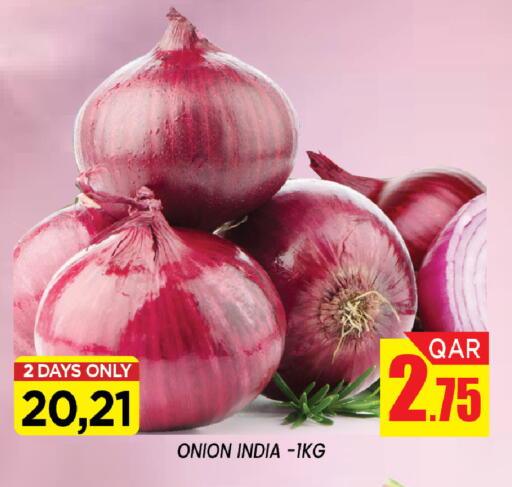 Onion from India available at شوب اند سمايل هايبرماركت in قطر - الشحانية