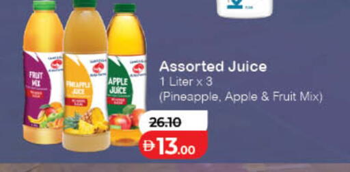 Apple Pineapple available at لولو هايبرماركت in الإمارات العربية المتحدة , الامارات - ٱلْفُجَيْرَة‎