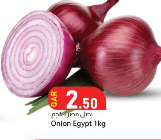Onion from Egypt available at دانا ماركت in قطر - الوكرة