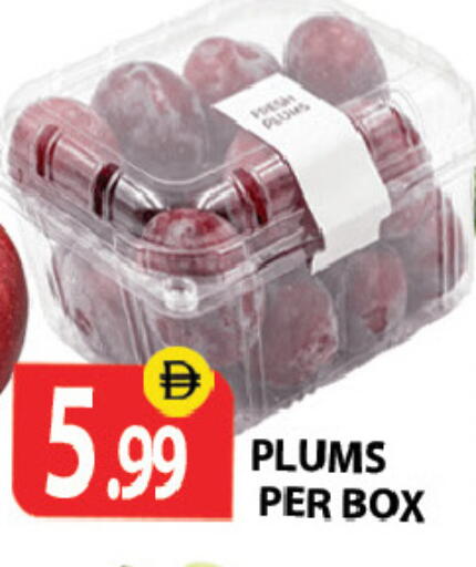 Plums available at زين مارت سوبرماركت in الإمارات العربية المتحدة , الامارات - رَأْس ٱلْخَيْمَة