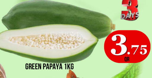 Papaya available at Dubai Shopping Center in Qatar - Doha