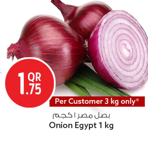Onion from Egypt available at Safari Hypermarket in Qatar - Doha