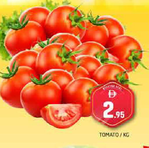 Tomato available at هايبر ماركت باسونز in الإمارات العربية المتحدة , الامارات - دبي