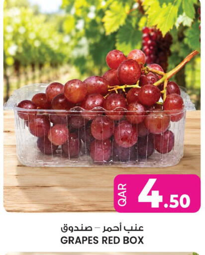 Grapes available at Ansar Gallery in Qatar - Al Daayen
