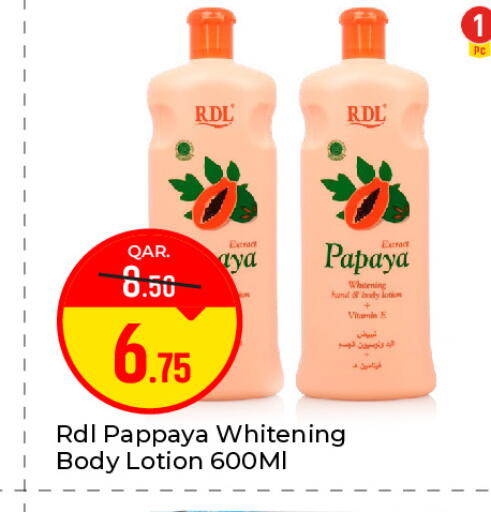 Papaya Pappaya available at Paris Hypermarket in Qatar - Al-Shahaniya