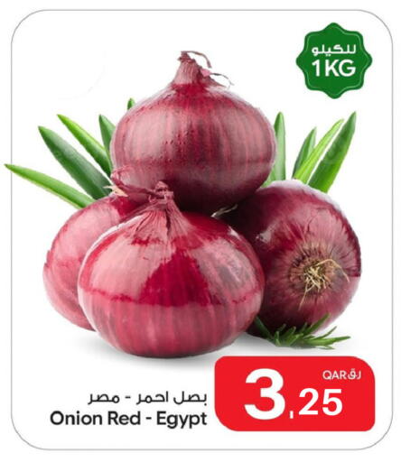 Onion from Egypt available at بن داود in قطر - الدوحة