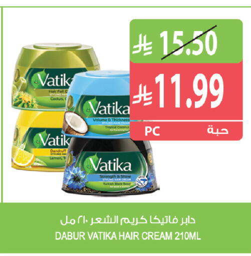 Lemon available at Farm  in KSA, Saudi Arabia, Saudi - Al Khobar