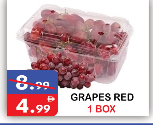 Grapes available at United Hypermarket in UAE - Dubai
