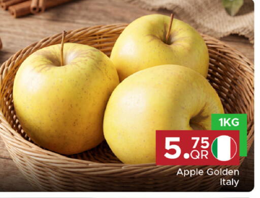 Apple from Italy available at Family Food Centre in Qatar - Al Wakra