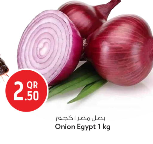 Onion from Egypt available at Safari Hypermarket in Qatar - Doha