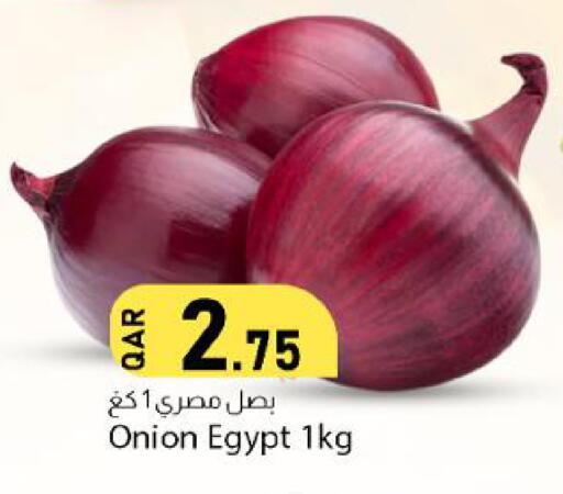 Onion available at Dana Market in Qatar - Doha