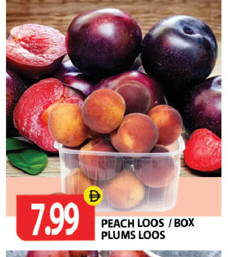 Peach Plums available at جلف هايبرماركت ذ.م.م in الإمارات العربية المتحدة , الامارات - رَأْس ٱلْخَيْمَة