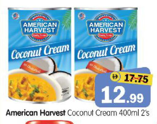 Coconut available at هايبر ماركت المدينة in الإمارات العربية المتحدة , الامارات - أبو ظبي