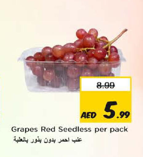 Grapes available at Nesto Hypermarket in UAE - Fujairah