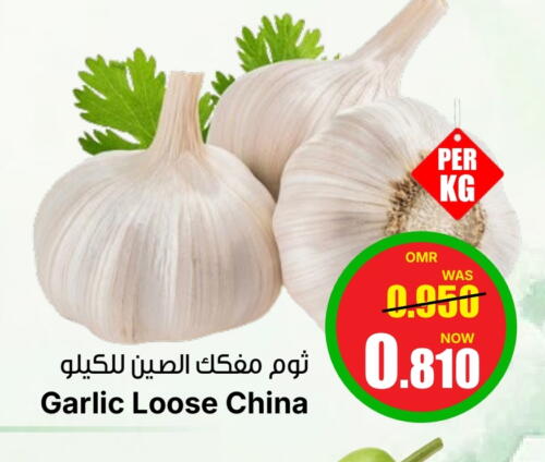 Garlic from China available at Al Qoot Hypermarket in Oman - Muscat